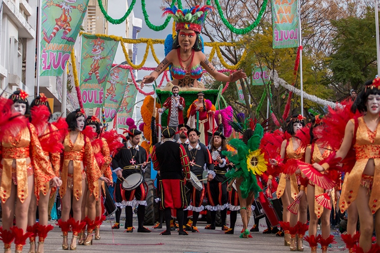Carnaval em Portugal descubra como é a tradição no país